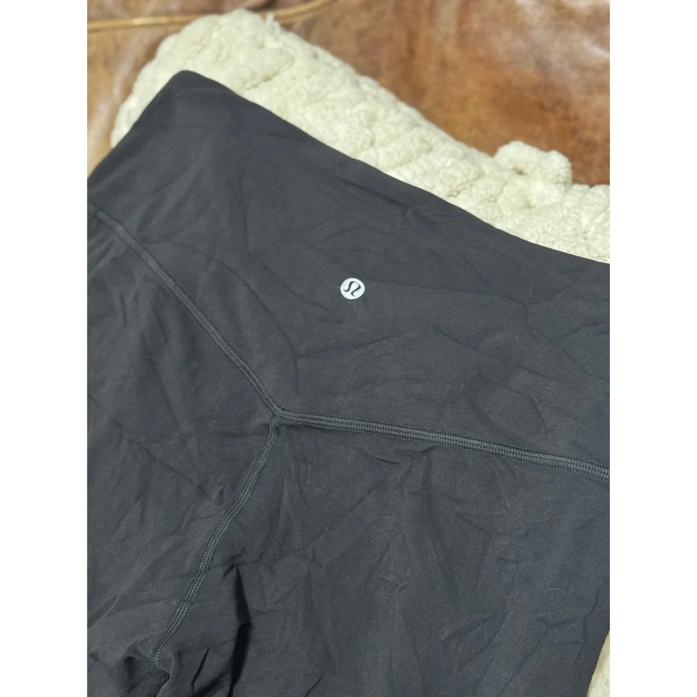 Lululemon Leggings Size 10 - Black Align High Rise 25